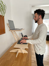 Charger l'image dans la galerie, La station assis debout - L'ORIGINALE